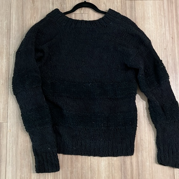 FRAME Black Textured V-Neck Sweater (Medium) - Picture 5 of 7